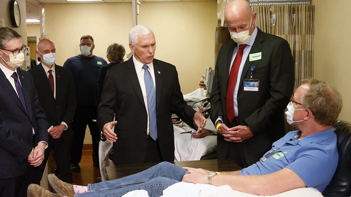 Ignoring hospital policy, Vice President pence Tour Mayo Clinic maskless