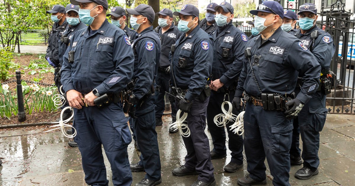Police data show strong differences in practice social distancing races in New York